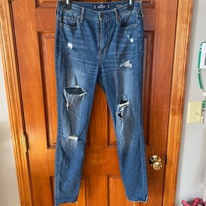 Hollister jeans 9R stretch ripped